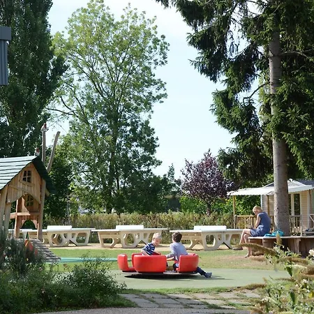 Camping International De 4*